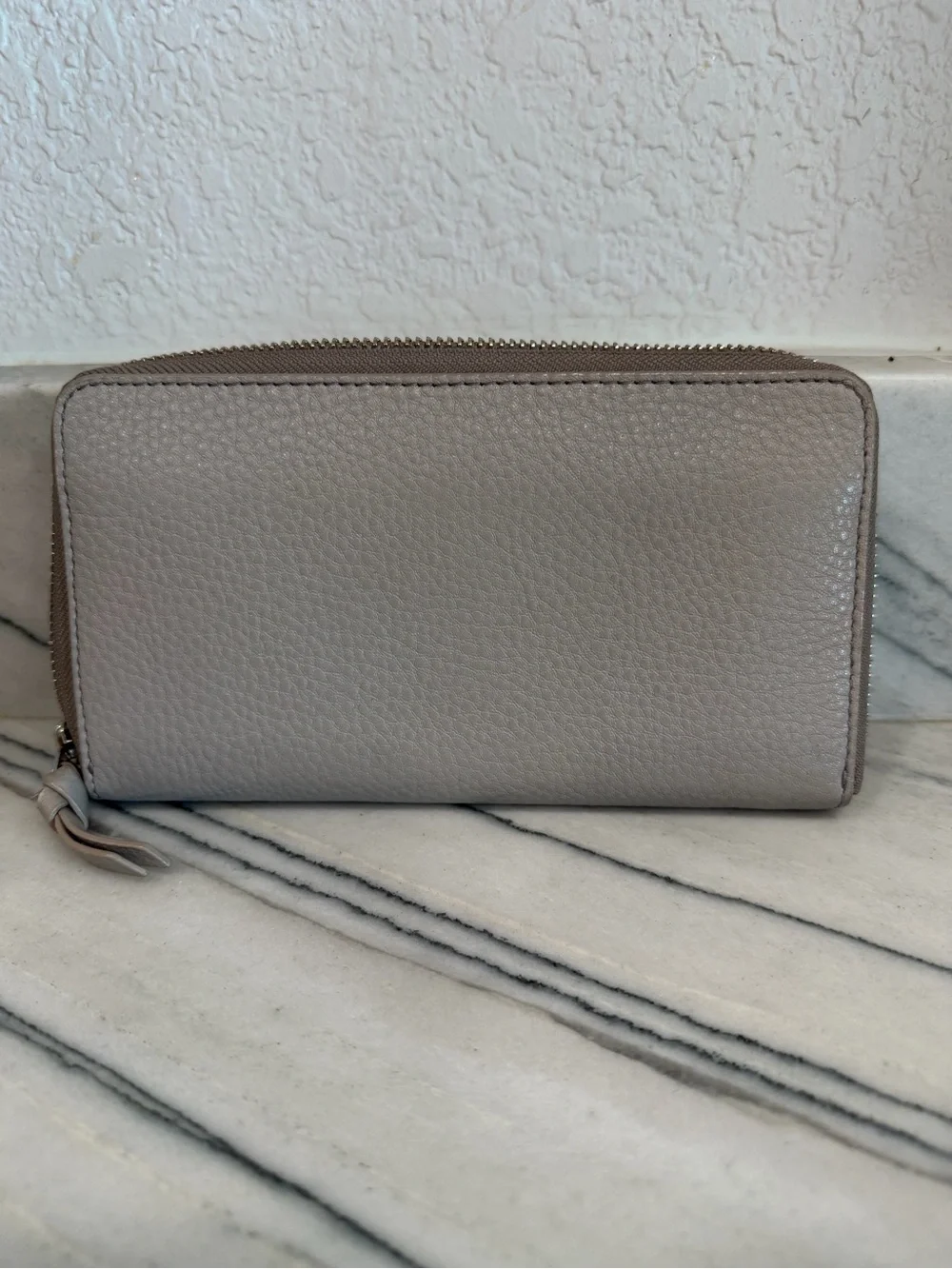 Tory Burch Pebbled Zip Continental Wallet in Light Taupe